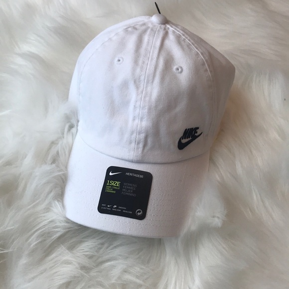 🌸 2 for $30 🌸 Nike Heritage cap - Picture 2 of 3